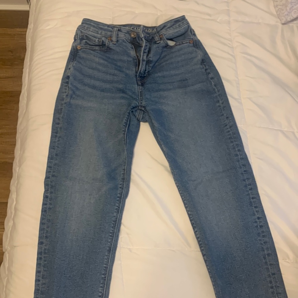 american eagle mom jeans
